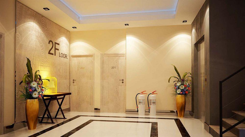 Eleven Avenue Suites Bangkok Luaran gambar