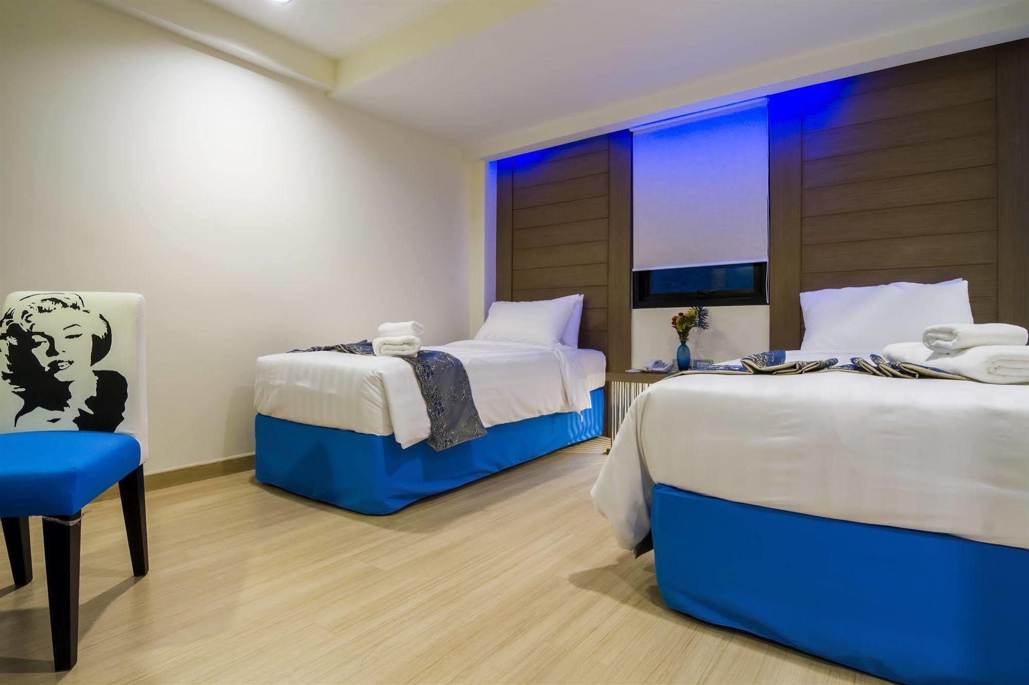 Eleven Avenue Suites Bangkok Luaran gambar